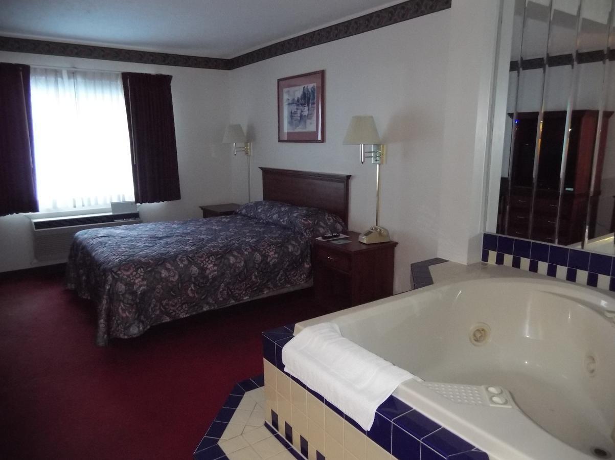 Cadillac Sands Resort מראה חיצוני תמונה
